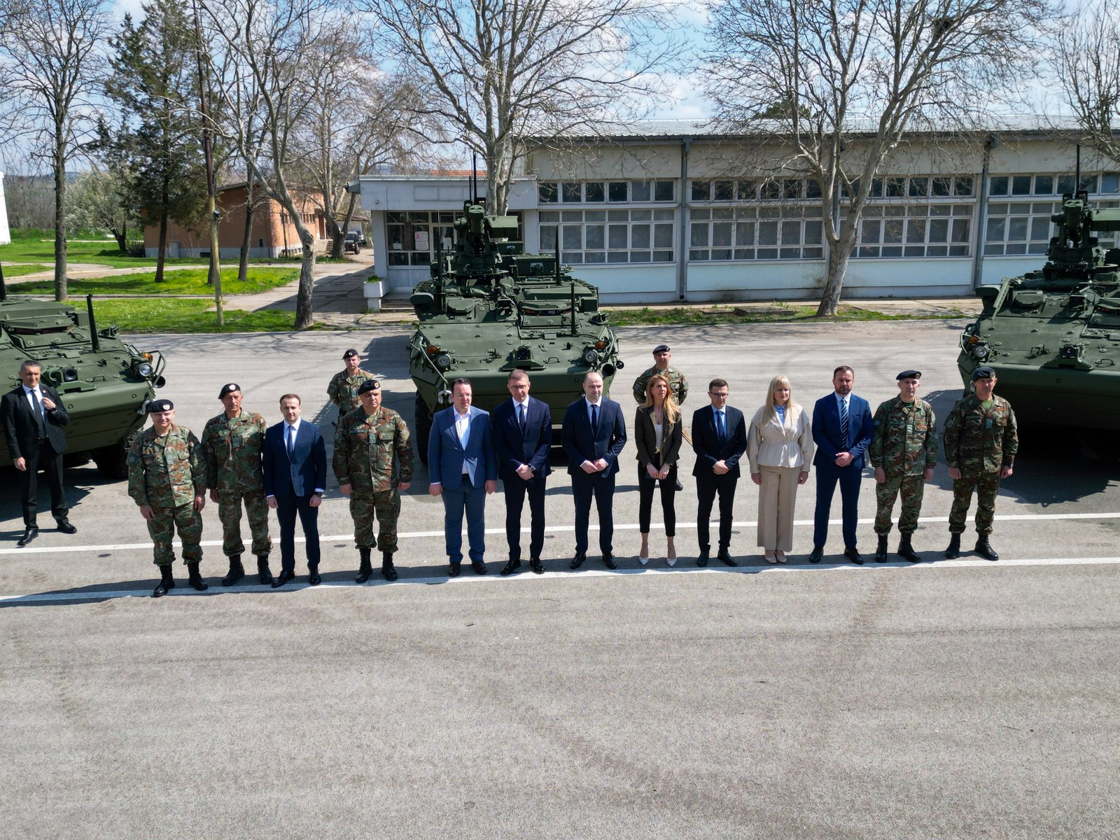 Промовирани новите оклопни возила „Stryker“
