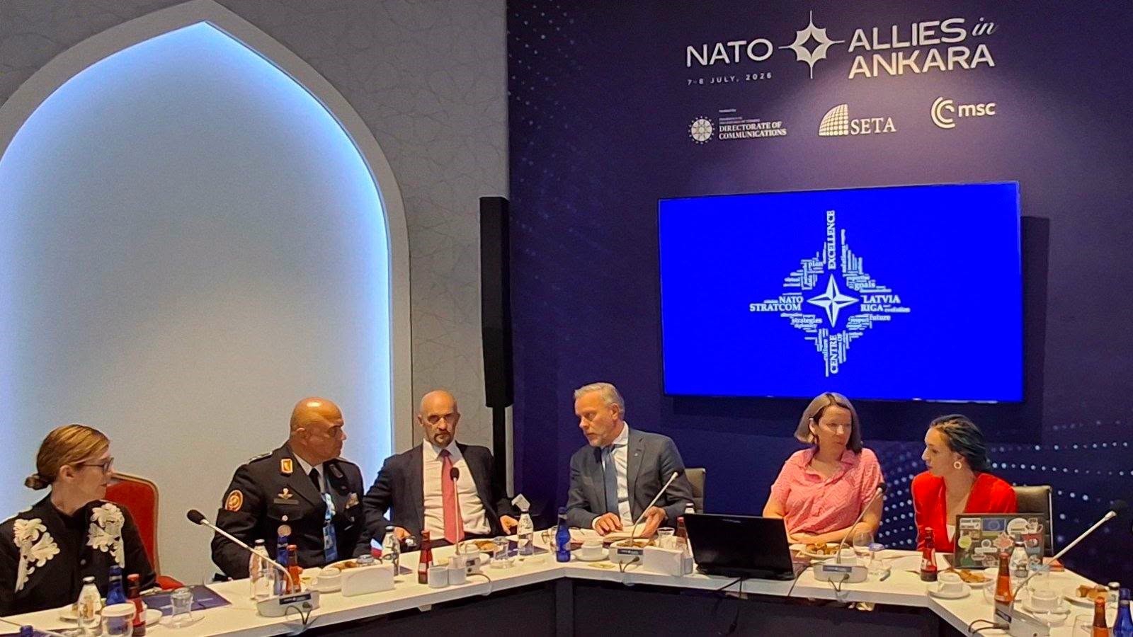 Во рамките на Самитот на НАТО во Анкара, генералот Лафчиски учествуваше на панел-дискусија за когнитивното војување и вештачката интелигенција и ја посети компанијата „ASELSAN“